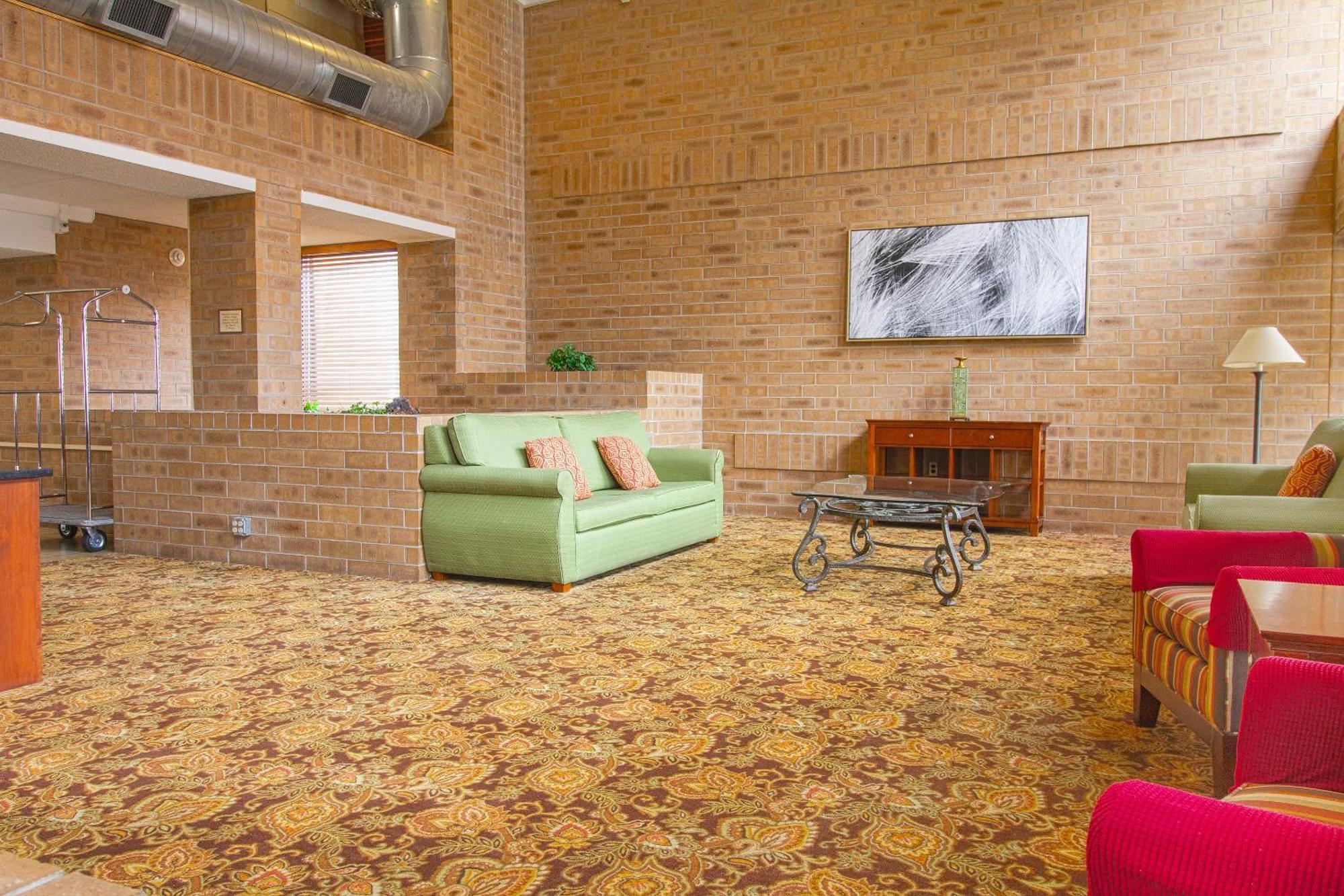 Tulsa Square Hotel Central, I-44 By Oyo Dış mekan fotoğraf