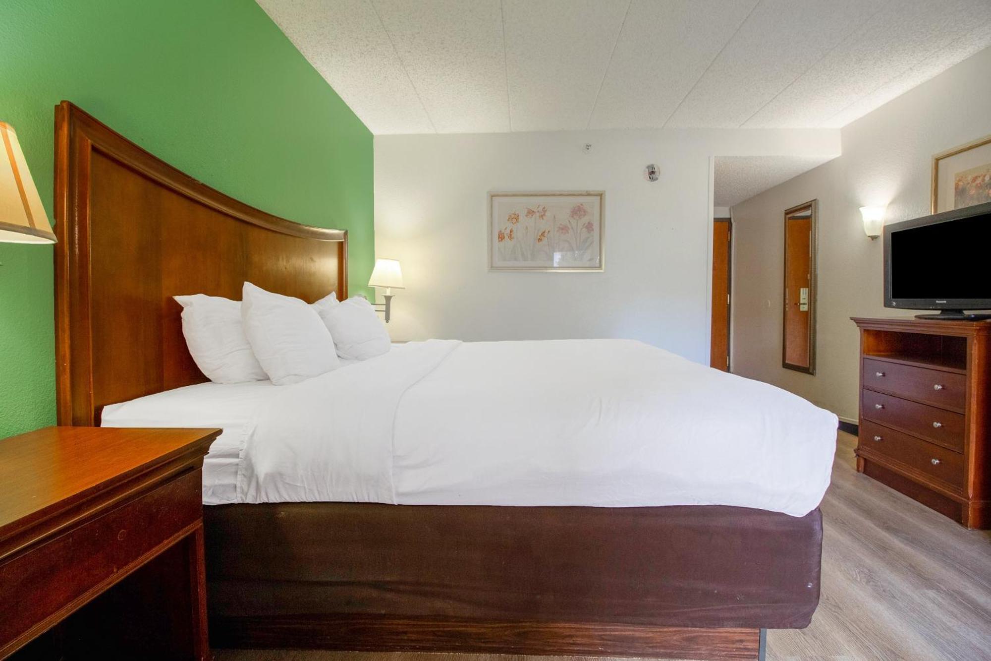 Tulsa Square Hotel Central, I-44 By Oyo Dış mekan fotoğraf