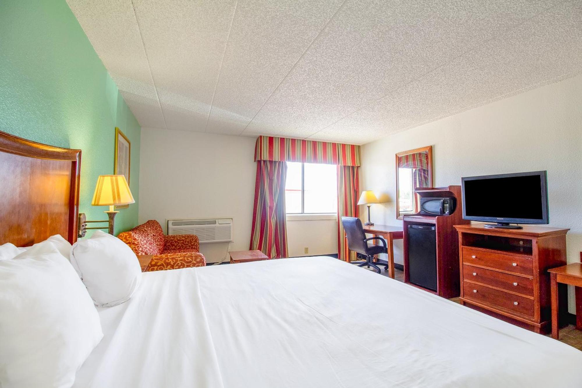 Tulsa Square Hotel Central, I-44 By Oyo Dış mekan fotoğraf