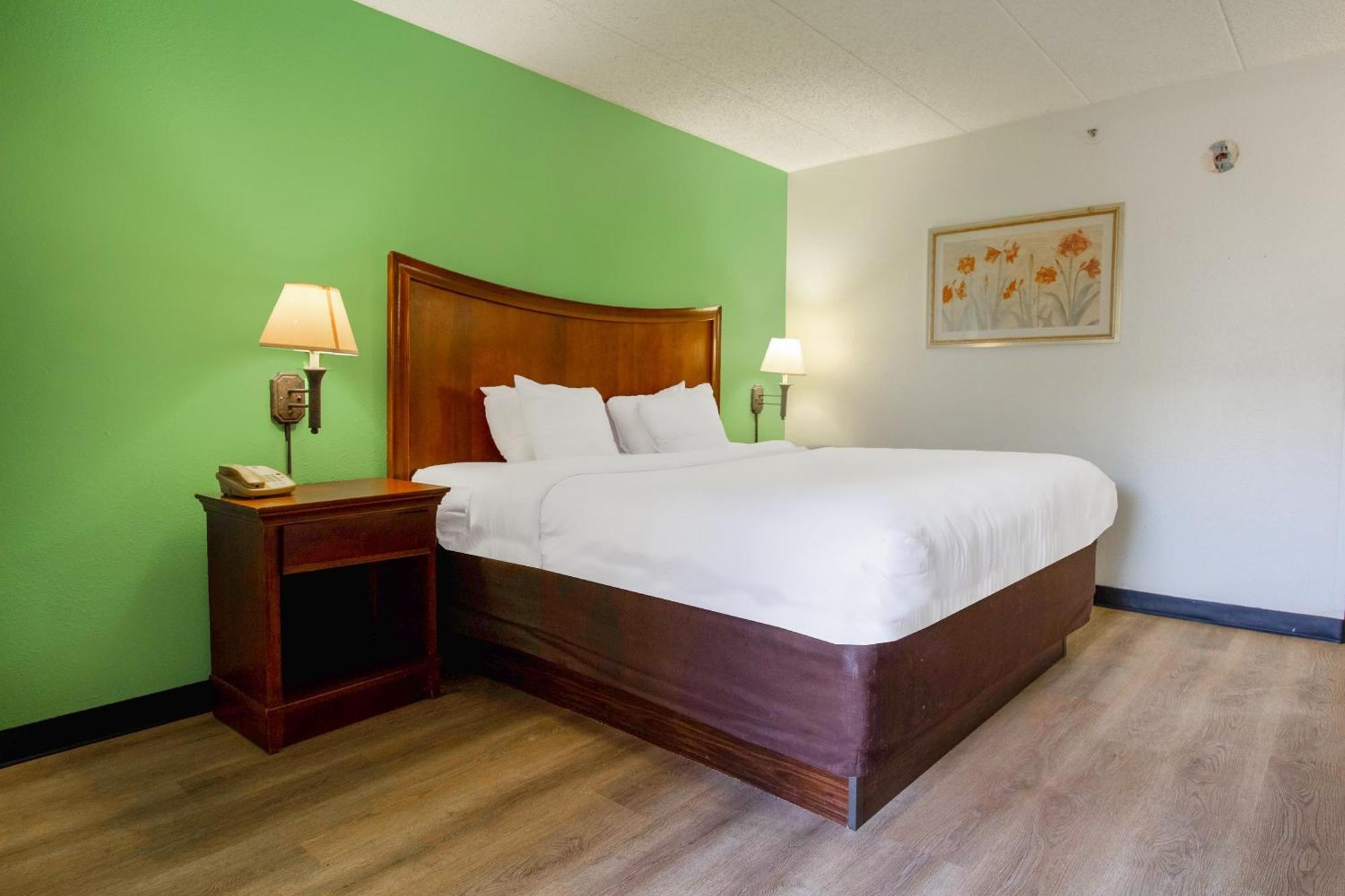 Tulsa Square Hotel Central, I-44 By Oyo Dış mekan fotoğraf